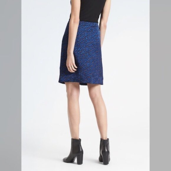 Banana‎ REPUBLIC blue leopard print skirt 10 - Picture 7 of 7